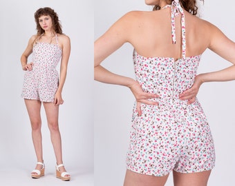 Sm-Med 1950s Novelty Print Halter Playsuit | Vintage 50s White Floral Sleeveless Pinup Romper Outfit