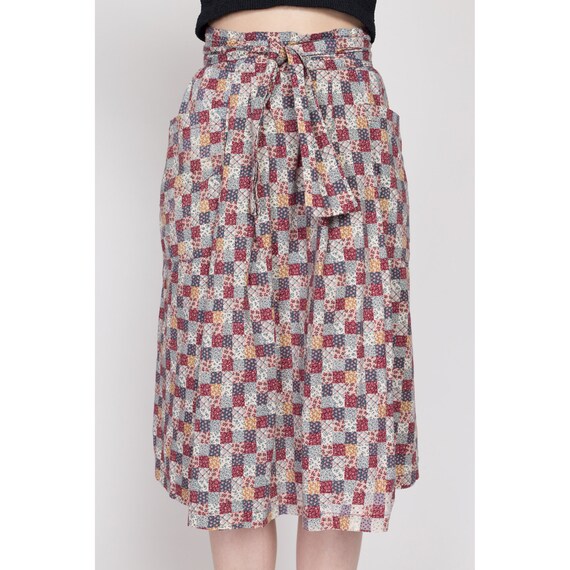 Small 70s Patchwork Calico Floral Wrap Skirt | Vi… - image 3