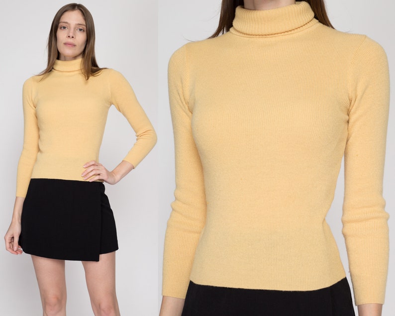 XS 70s Butter Yellow Lightweight Turtleneck Sweater Vintage Fitted Knit Pullover image 1