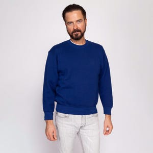 90s Dark Blue Crewneck Sweatshirt - Men&#39;s Medium | Vintage Fruit Of The Loom Unisex Plain Pullover