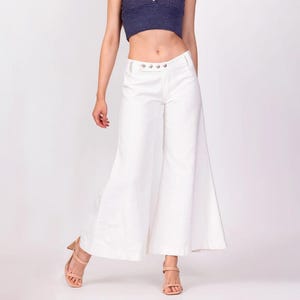 XS 70s White Low Rise Elephant Bell Bottoms | Vintage Cotton Retro Hippie Wide Leg Flared Pants