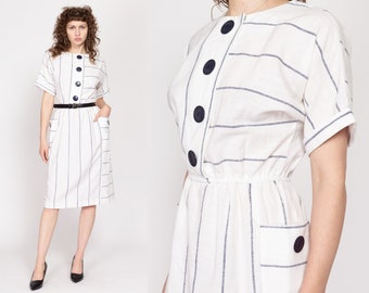 Medium 80s White & Navy Blue Pinstriped Shirtdress | Vintage Short Sleeve Pocket Midi Dress