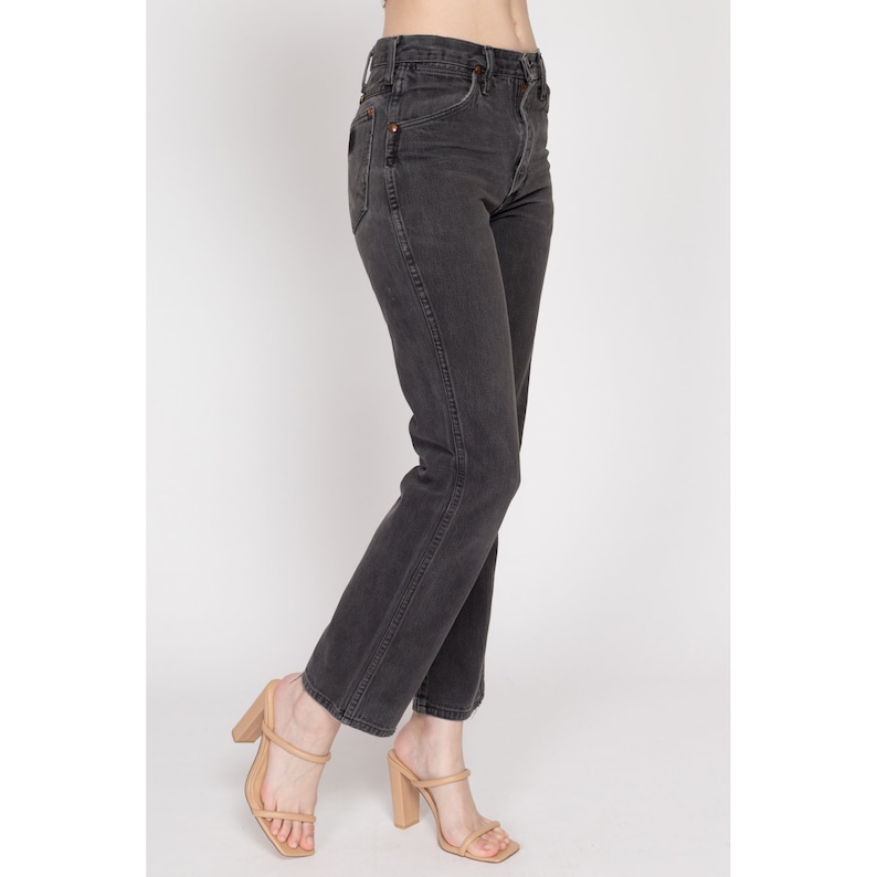 90er Jahre Wrangler Verblasste Schwarze Mid Rise Jeans - 29" Taille | Vintage Unisex Baumwoll-Denim Jeans mit geradem Bein Bild 4