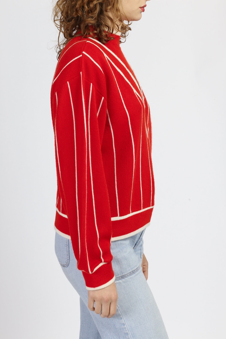 Medium 80s Red /& White Chevron Striped Sweater Vintage Mockneck Lightweight Knit Pullover Jumper