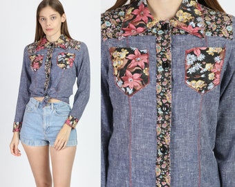Small 70s Floral Chambray Blouse | Vintage Western Yoke Lightweight Boho Button Up Shirt