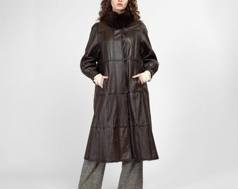 Medium 90s Dark Brown Leather & Fur Reversible Coat | Vintage Patchwork Collared Long Winter Jacket
