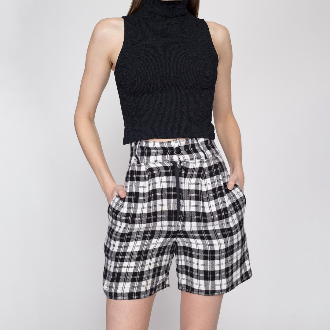 ま*な様 90s LANDS’ END Plaid 2-Tuck Shorts 90s Black & White Plaid Flannel Shorts - Extra Small, 24