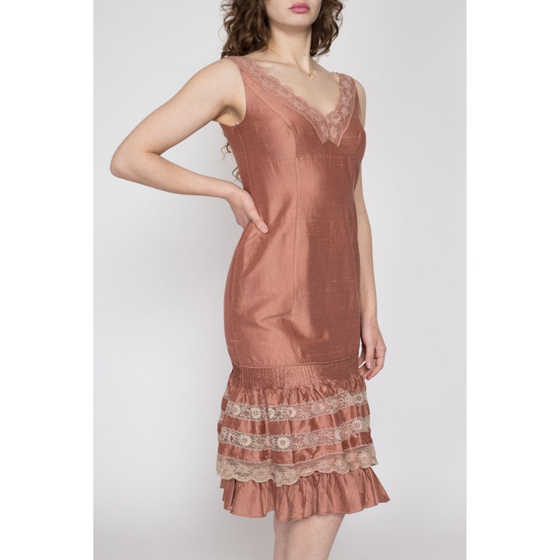 Medium 80s Dusty Rose Raw Silk Cupcake Dress Vintage Sleeveless Sheath Ruffle Hem Lace Trim Midi Party Dress image 4