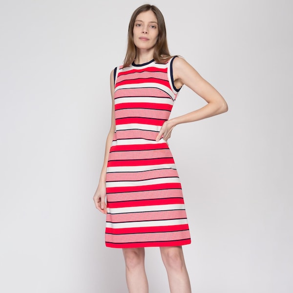 Vestido recto de rayas rojas, blancas y azules de los años 60 (talla pequeña/vintage) Andrea Gayle, minivestido sin mangas hasta la rodilla con ribetes.