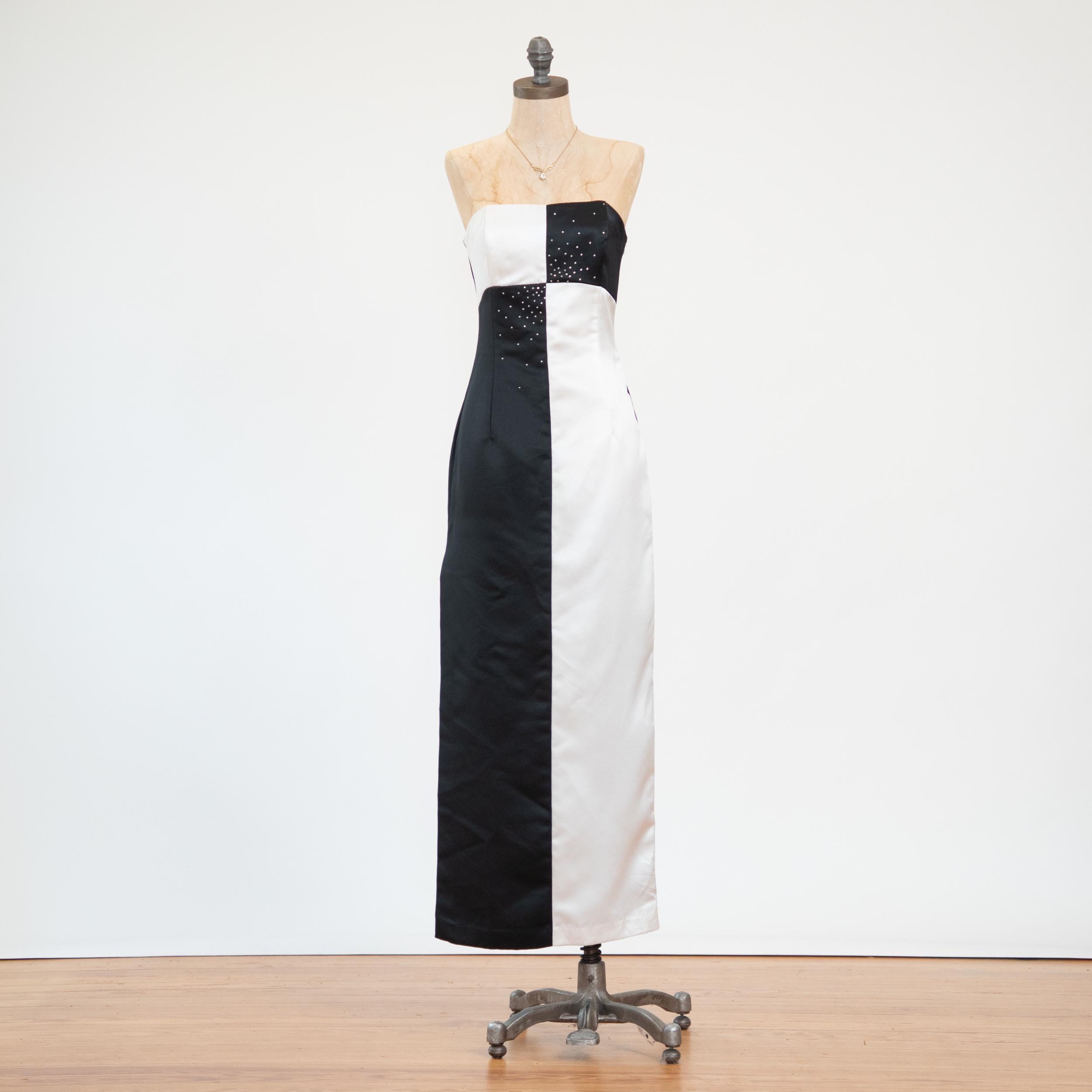 a line belted dress Hit Your Stride A-Line Poplin Mini (Oyster) Wrist Circumferences 5 athletic Size:UK16 Connected Apparel Women's Sleeveless