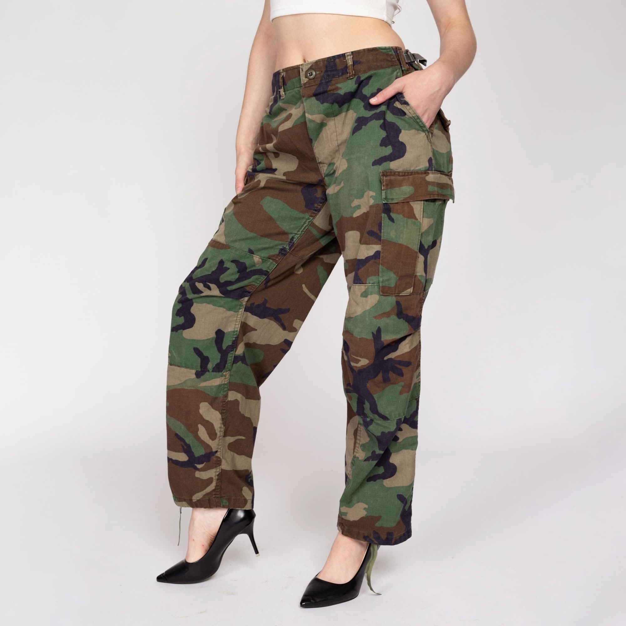 Med-lrg Vintage Camo Cargo Field Pants 30