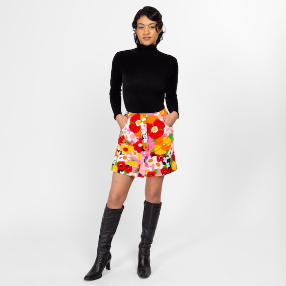 Retro 60s Colorful Floral Button Up Mini Skort - Extra Small, 25" Waist | Vintage High Waisted Miniskirt Shorts