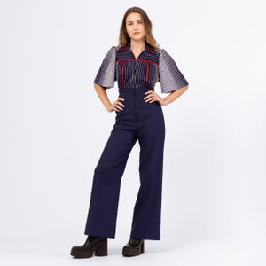 disco vintage des années 70 à rayures bleu marine - Très petite | Tailleur-pantalon une pièce rétro à jambe évasée et manches évasées