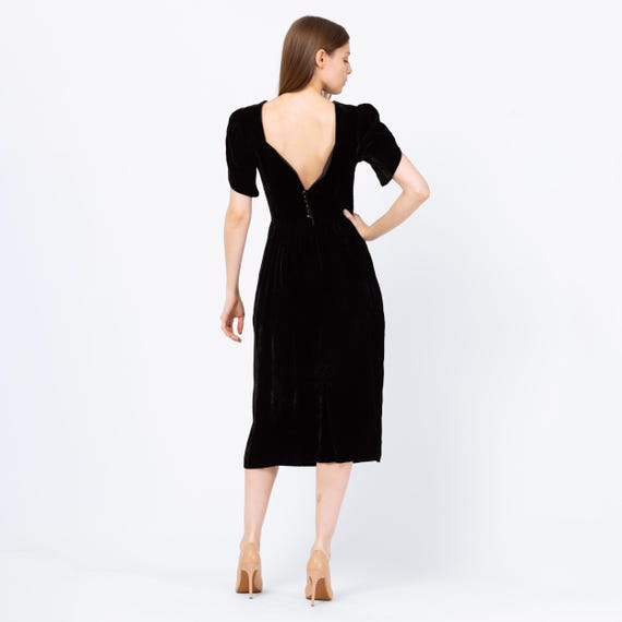 low cut black velvet dress Vintage 1990s 90s, Moda Int'l , Runway Fashion, Black Velvet Dress, Backless Dress, Mini, Long Sleeve, Puffed Sleeve, Couture, Sexy Date