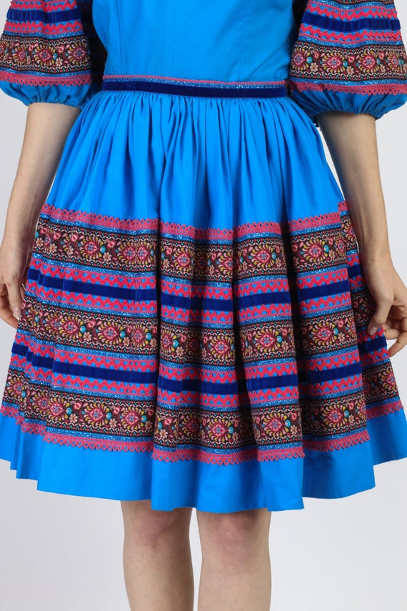 Medium 1960s Desert Flower Blue Patio Skirt Set |… - image 7