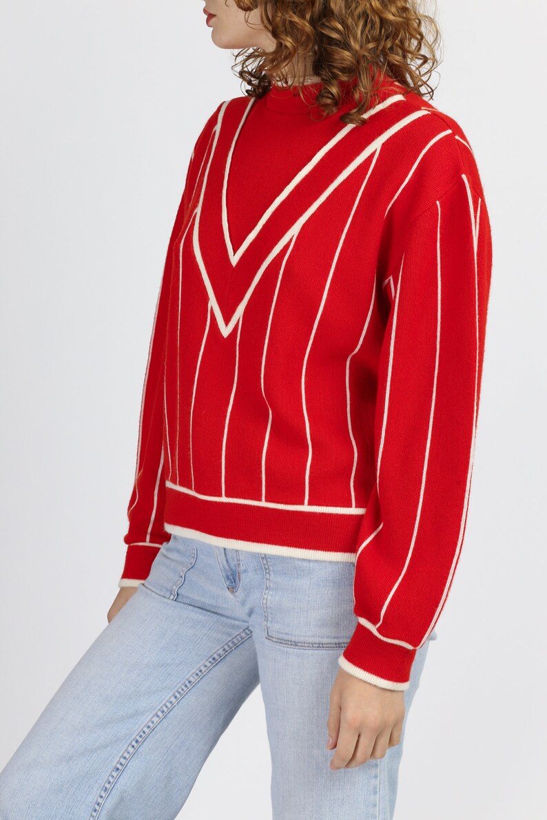 Medium 80s Red /& White Chevron Striped Sweater Vintage Mockneck Lightweight Knit Pullover Jumper