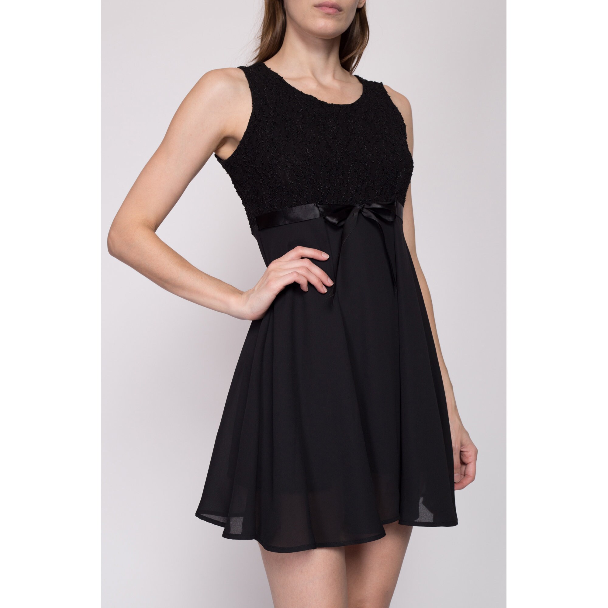 bridesmaid dress resale Custom Size Cap Sleeve Lace Bodice Size:us 16 grey prom dress Rotate Black Ruffle Mini