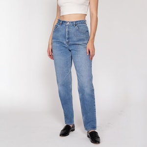 Medium 90s High Waisted Medium Wash Jeans 28&quot; | Vintage Denim Tapered Leg Mom Jeans
