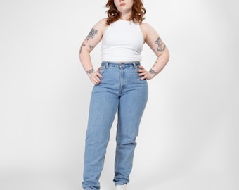 Medium 90s Levis 550 Mom Jeans 30" | Vintage Levi's Light Wash Denim High Waisted Tapered Leg Jeans