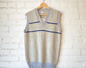 Vintage 70s Knit V-Neck Sweater Vest - Medium | Unisex Sleeveless Pullover Top