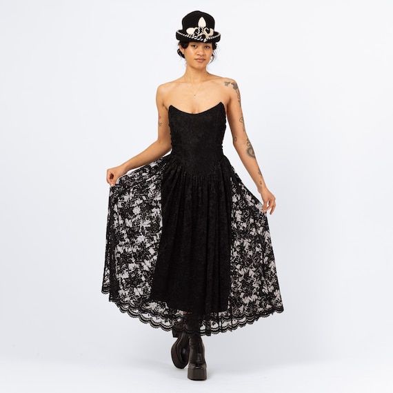 Betsey Johnson 黒ベルベット パーティードレス P　Sサイズ Betsey Johnson 黒ベルベット パーティードレス P Sサイズ