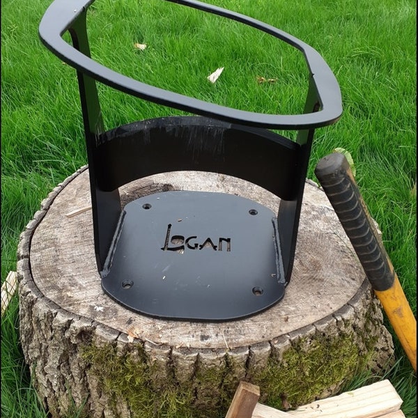 Log Splitter Kindling splitter for manual splitting of logs kindling or wood.