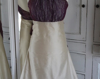 mini-robe crème violette