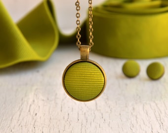 Minimalist Green Pendant, Pistachio Silk Fabric Button Pendant, Green Vintage Style Pendant, Fabric Covered Button Pendant