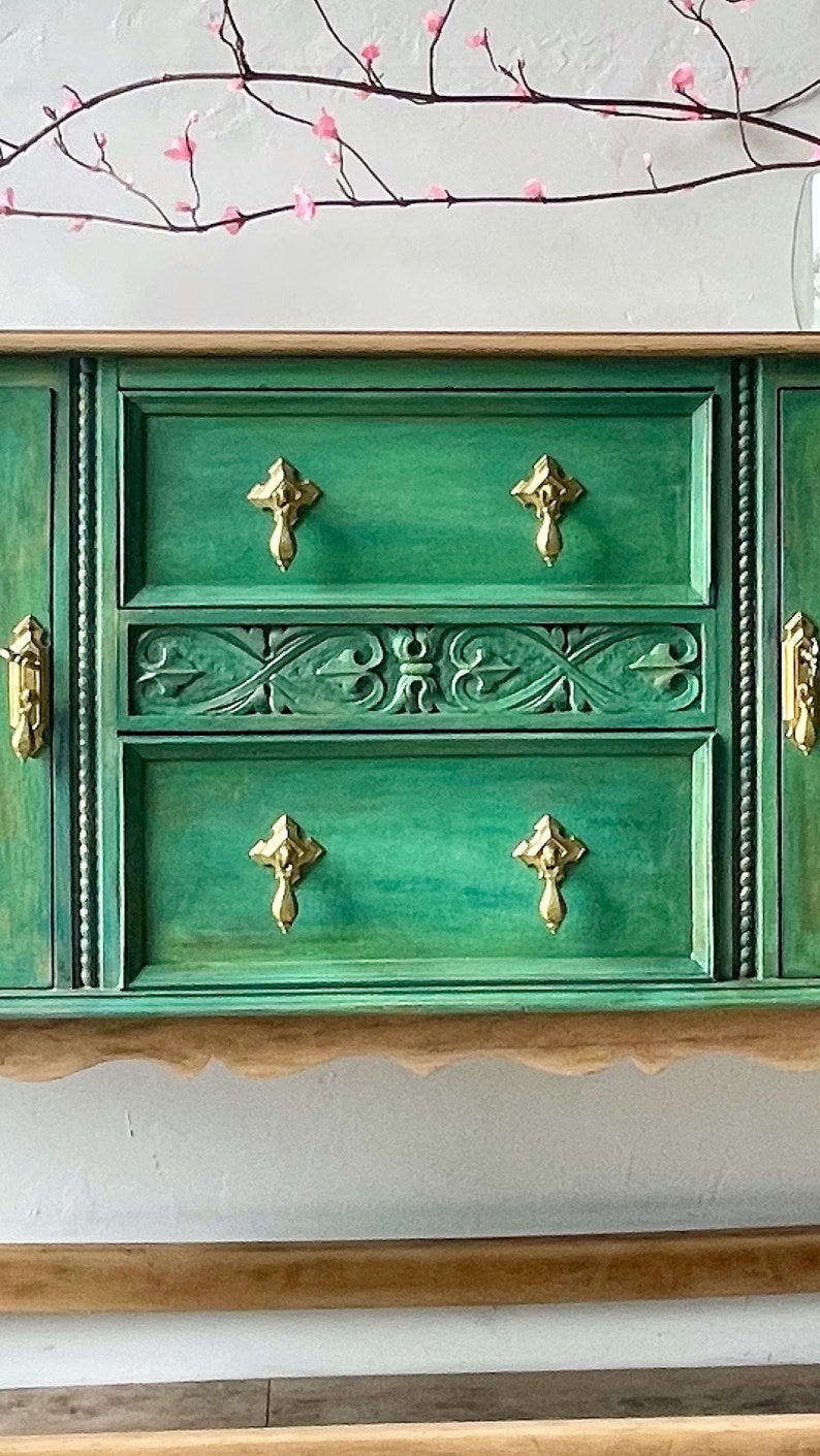 Vintage sideboard, buffet, Green with gold accents, dining room sideboard, painted furniture, vintage dining room furniture, Maison 108 Vintage, upcycled furniture, hand painted furniture, boho farmhouse style, boho furniture, boho dining room