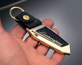 Luksusowy brelok do kluczy Lamborghini, mosiądz, ekskluzywny złoty dodatek do supersamochodu, prezent dla entuzjastów Lamborghini, brelok do kluczy Aventador Huracan Urus