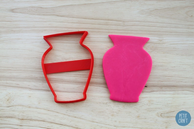 Cake and Fondant Decorates Cookie Cutters Vase