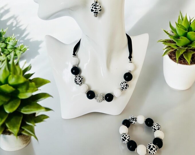 Cowhide Pattern Beaded Set (also sold individually)