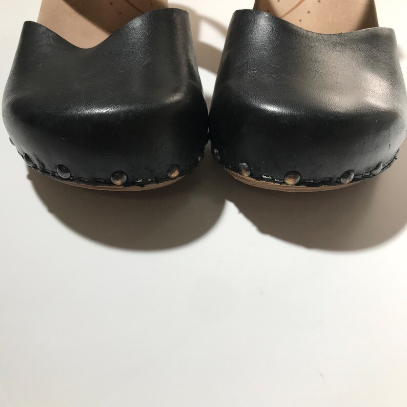 clogs similar to dansko