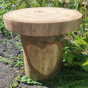Rustic Wooden Cake Stand: Reclaimed Wood Display for Weddings