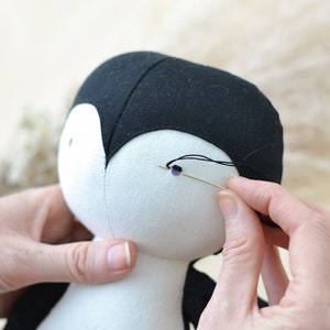 Patrón de costura muñeco pingüino peluche tutorial muñeco de trapo fácil hecho a mano imagen 5