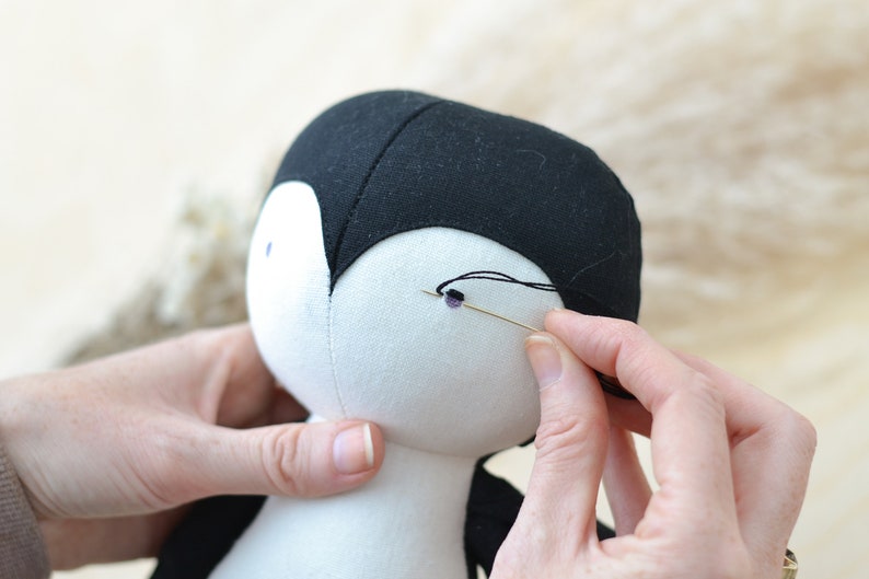 Patrón de costura muñeco pingüino peluche tutorial muñeco de trapo fácil hecho a mano imagen 5