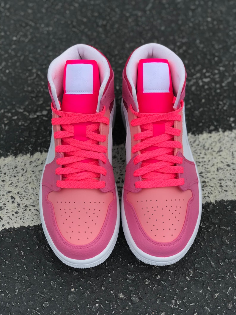 Launch: Air Jordan 1 âBlack Gumâ | Offspring Blog