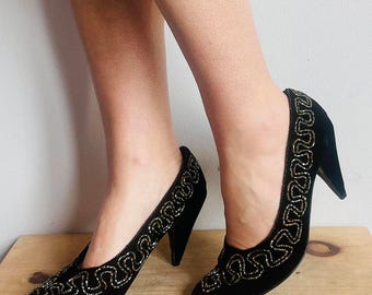 ヴィンテージ ビーズ付きベルベットパンプス、サイズ7.5