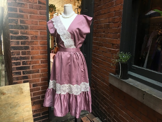 50s Lavender Eyelet Skirt Set, Irradescent Patio S