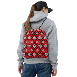 Borsa con coulisse Taino Sun Red Design. Abbigliamento da sole Taino. Borsa con coulisse degli indiani Taino di Porto Rico. Taino Sol. Borsa alla moda con coulisse.