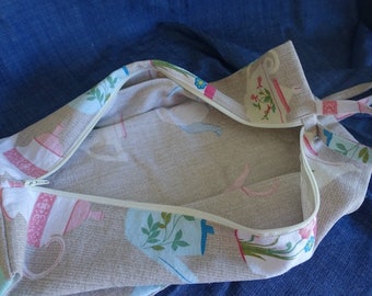 Zippered, roomy, shoe /craft supplies/ gift/ toy / wine presentation bag. Perfect shoe bag for packing. Mother's Day gift