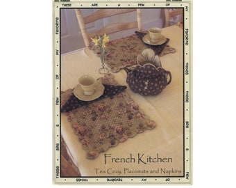 DIY UNCUT Tea Cozy, Napkins and Quilted Scalloped Placemats, PATTERN Favorite Things by Leslie Gladman 2001