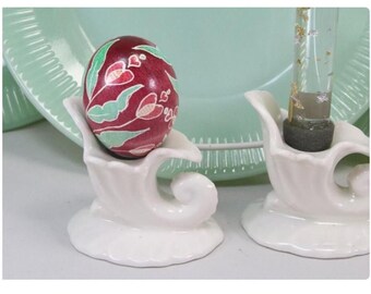Vintage Pair Small White Cornucopia Laurel Thanksgiving Candle Holders Or Hand Blown Bleeding Heart Easter Egg