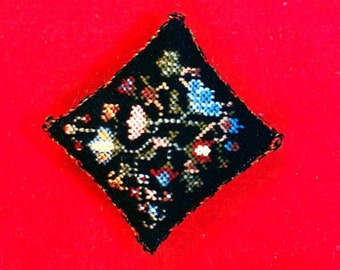 DIY Vintage Dollhouse Pillow KIT Miniature Needlepoint, Sharon Garmize, Petite Floral 1 x 1 Inch