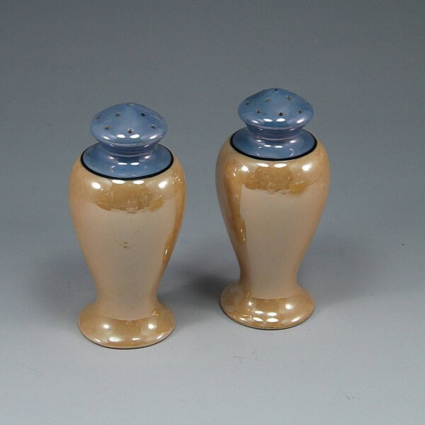 Peach Lusterware Salt and Pepper Shakers Japan