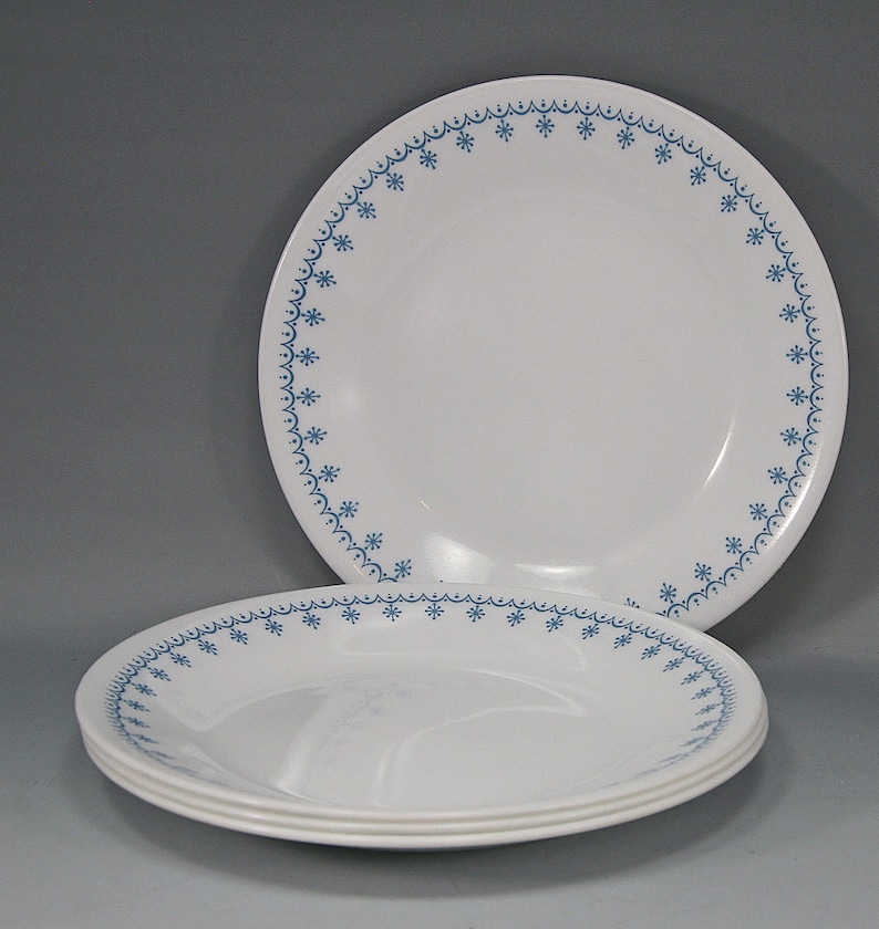 7 Vintage Salad Plates Corelle Snowflake Blue Garland Etsy
