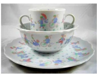 Vintage Lynn Hollyn Toyland Toddler Kids Dinnerware Set, Plate Bowl Cup, Made in Japan