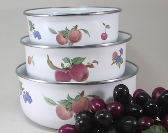 3 Vintage Fruit Enamel Ware Nesting Mixing Bowl Set Kobe Japan, Cherries, Peaches, Grapes
