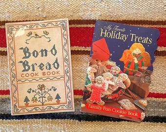 Vintage 1933 Bond Bread and My Favorite Holiday Treats Cookie CookBook, Booklets, Christmas Family Fun Favorites