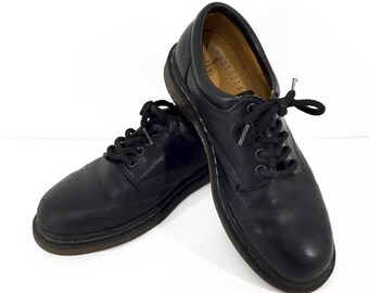 90s Doc Martens / Dr Martens Oxfords Men's 10 / Dr Martens Punk Shoes / 90s Grunge Shoes / Black Leather Shoes Mens Dress Shoes Dr Martins